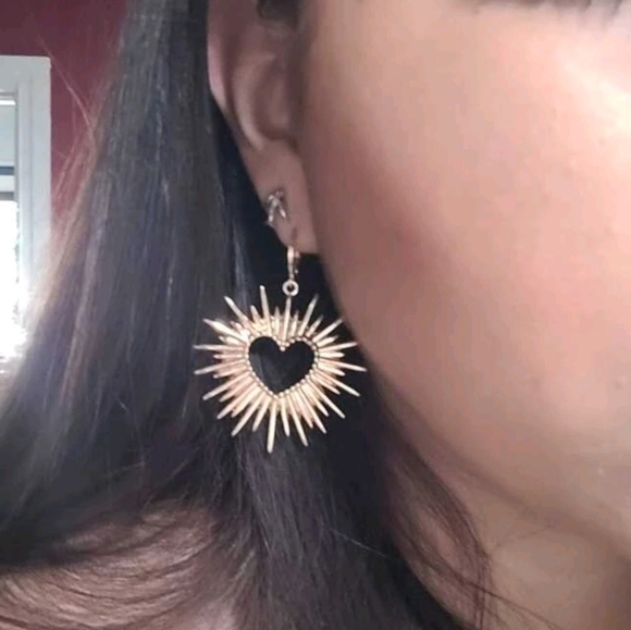 Women's Gold plated hollow heart burst spike punk dangle boho edgy earrings - Picture 13 of 13